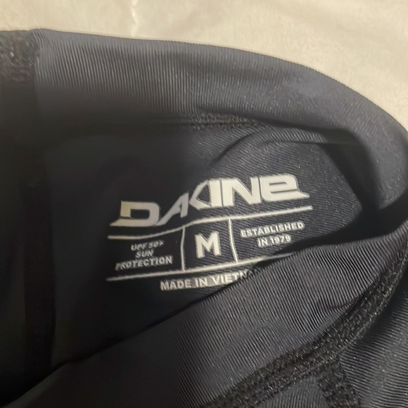 Dakine Medium Black Long Sleeve Rashguard - Picture 3 of 4
